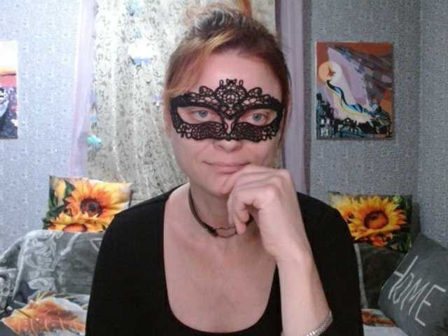 KISS-Lina live cam on BongaCams