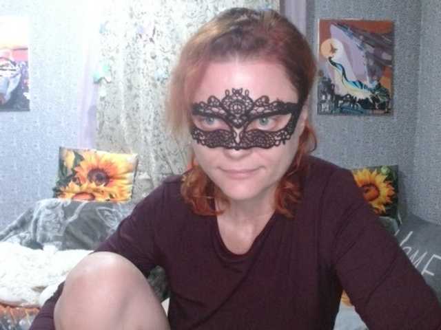KISS-Lina live cam on BongaCams