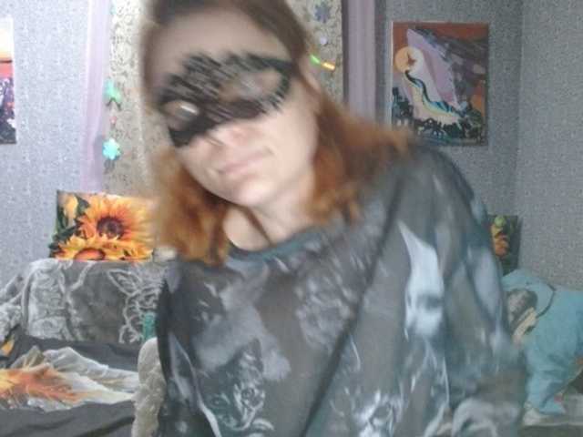 KISS-Lina live cam on BongaCams