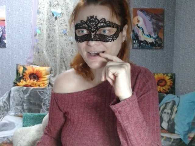 KISS-Lina live cam on BongaCams