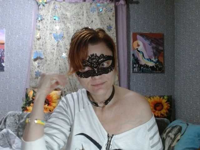 KISS-Lina live cam on BongaCams