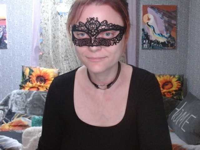KISS-Lina live cam on BongaCams