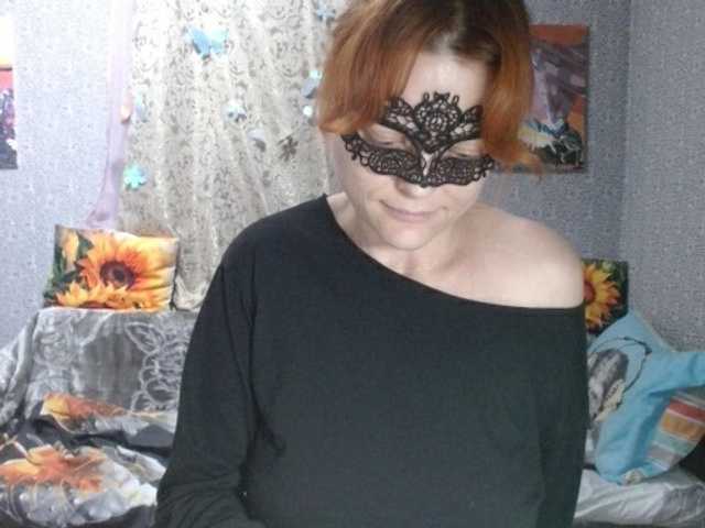 KISS-Lina live cam on BongaCams