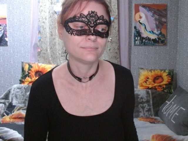 KISS-Lina live cam on BongaCams