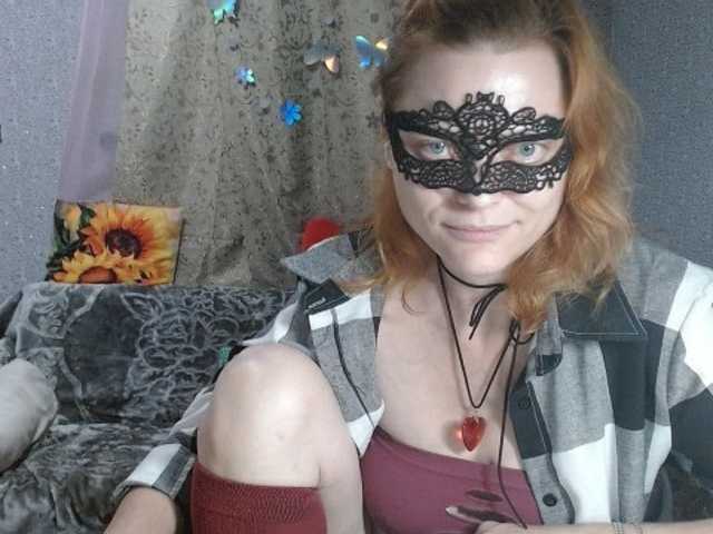 KISS-Lina live cam on BongaCams