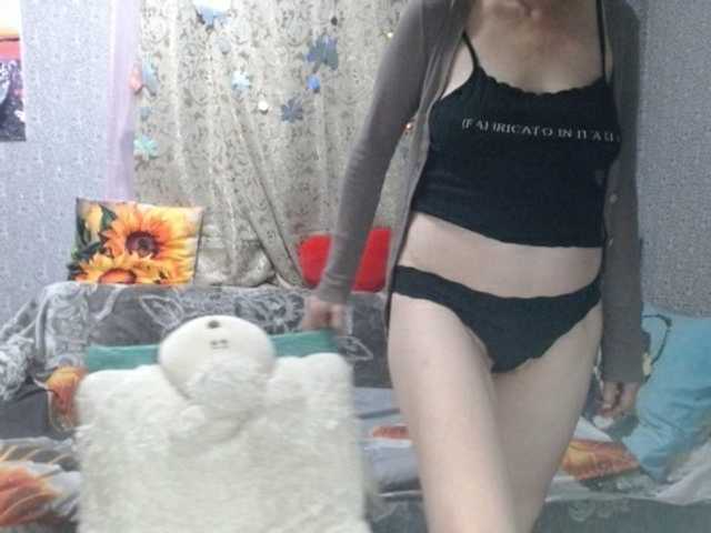 KISS-Lina live cam on BongaCams