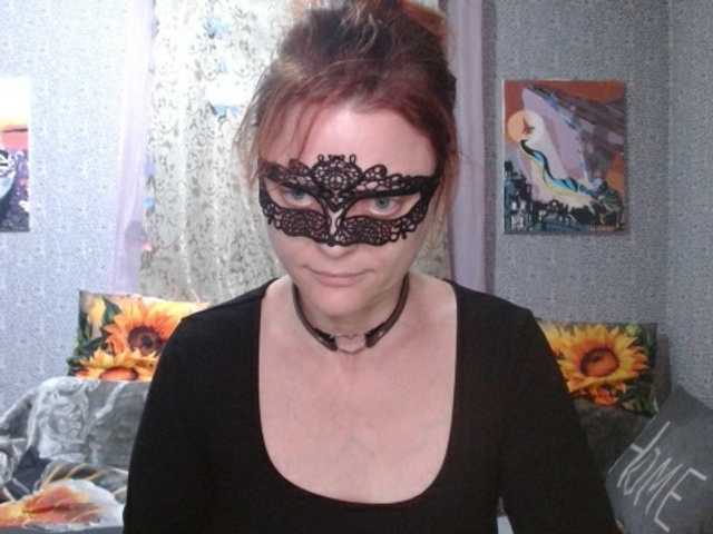 KISS-Lina live cam on BongaCams
