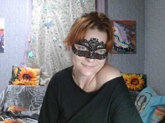 KISS-Lina live cam on BongaCams