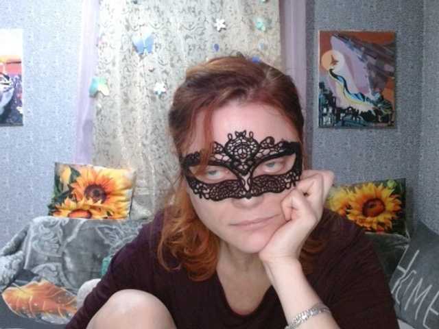 KISS-Lina live cam on BongaCams