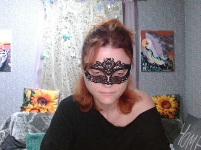 KISS-Lina live cam on BongaCams