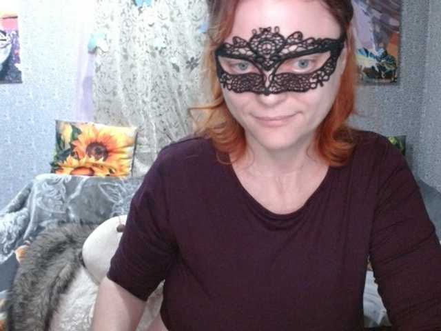 KISS-Lina live cam on BongaCams