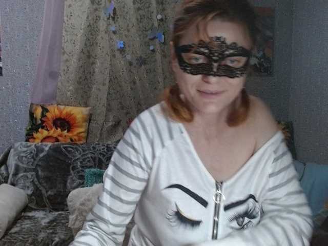 KISS-Lina live cam on BongaCams