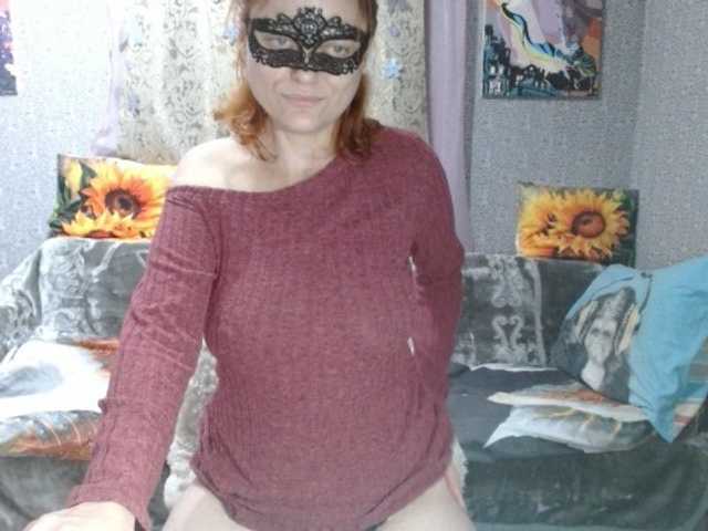 KISS-Lina live cam on BongaCams