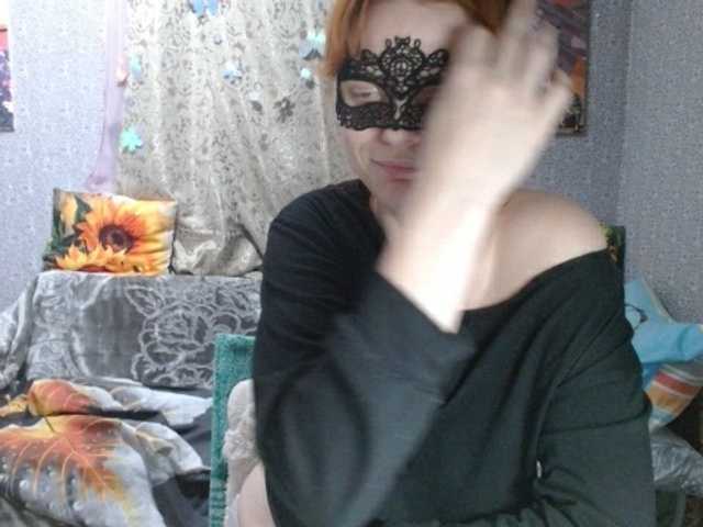 KISS-Lina live cam on BongaCams