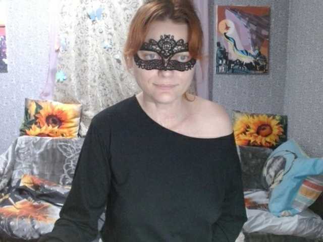 KISS-Lina live cam on BongaCams