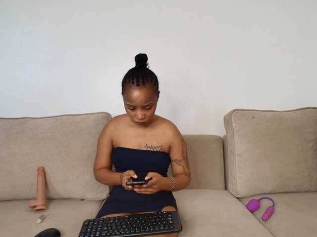 LillyKLove live cam on BongaCams