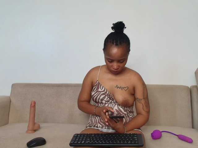 LillyKLove live cam on BongaCams