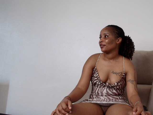 LillyKLove — live female cam