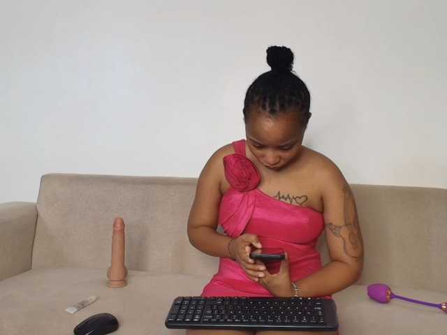 LillyKLove live cam on BongaCams