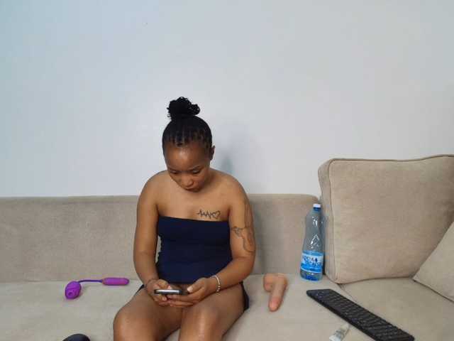 LillyKLove live cam on BongaCams