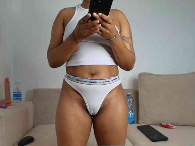 LillyKLove webcam