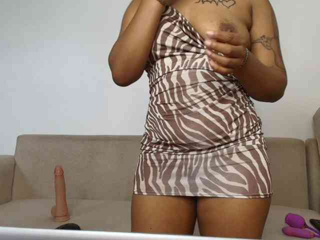 LillyKLove webcam