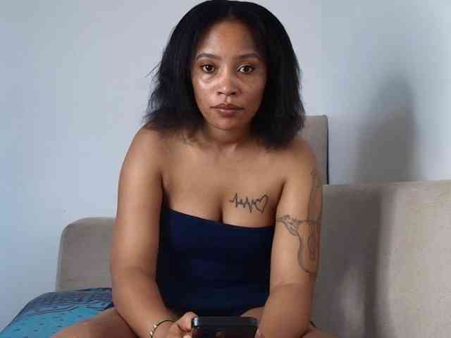 LillyKLove webcam