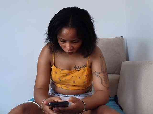 LillyKLove webcam