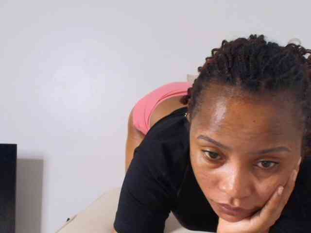 LillyKLove webcam