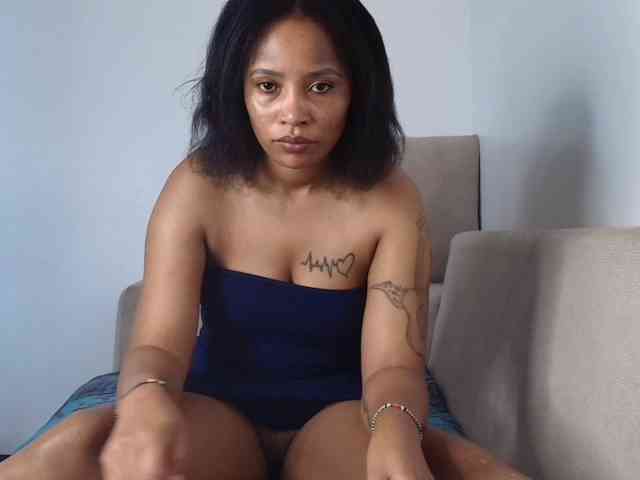 LillyKLove webcam