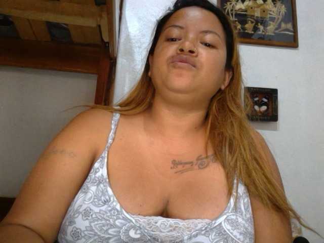 Baby-Blone live cam on BongaCams