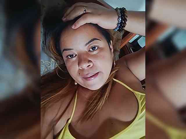 Baby-Blone webcam