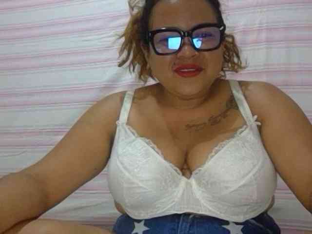 Baby-Blone webcam