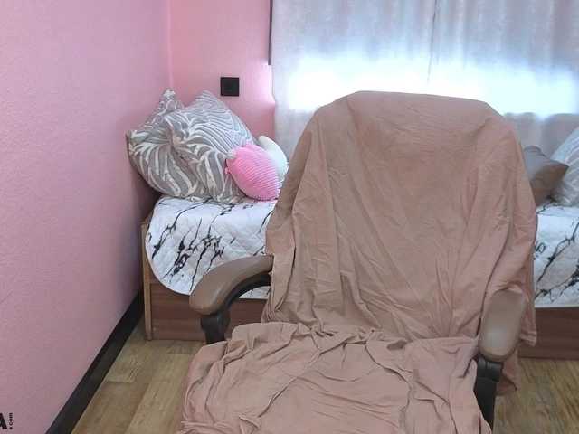 Fox-Cute live cam on BongaCams