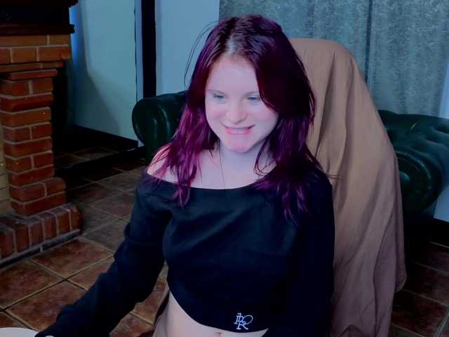 Fox-Cute — live female cam