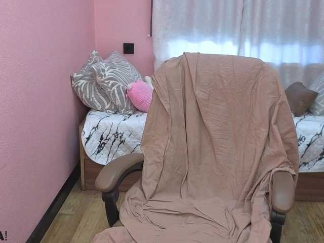 Fox-Cute live cam on BongaCams