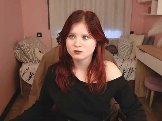 Fox-Cute live cam on BongaCams