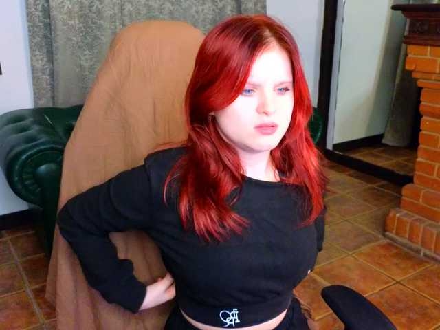 Fox-Cute live cam on BongaCams