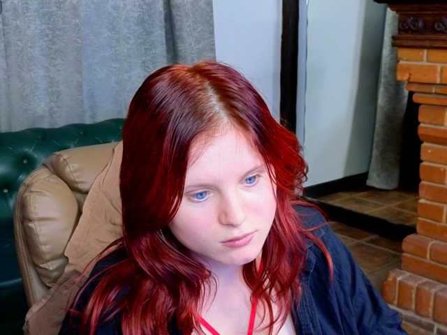 Fox-Cute live cam on BongaCams