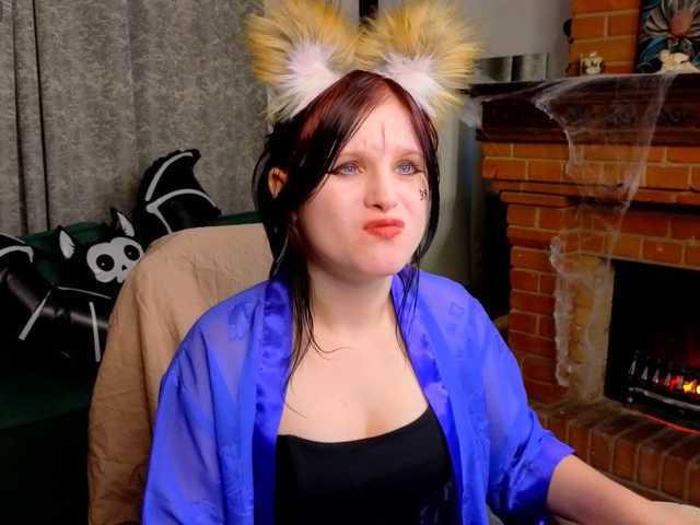 Fox-Cute live cam on BongaCams