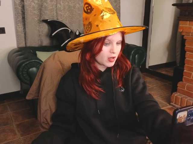 Fox-Cute live cam on BongaCams