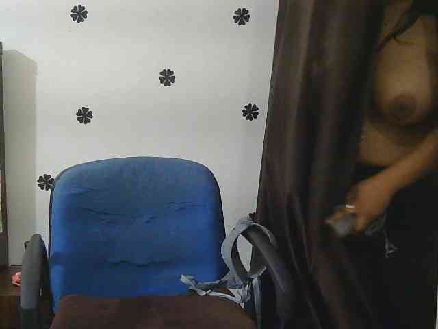 Funwithjass11 webcam