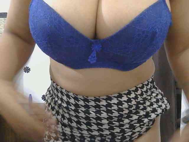Funwithjass11 webcam