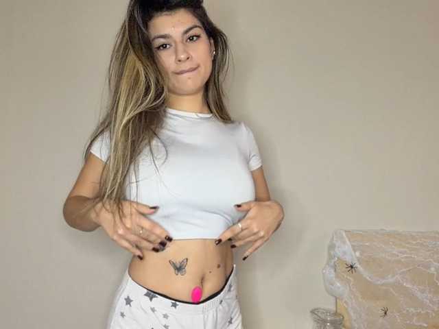 RoxanaPiccinini live cam on BongaCams