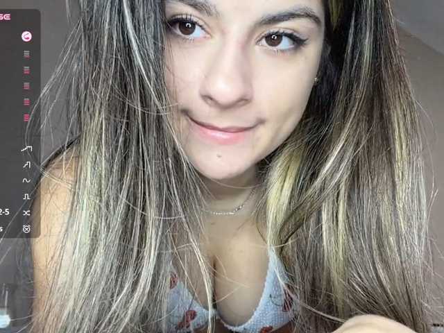 RoxanaPiccinini live cam on BongaCams