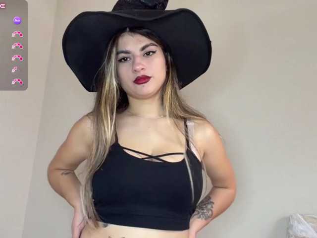 RoxanaPiccinini live cam on BongaCams