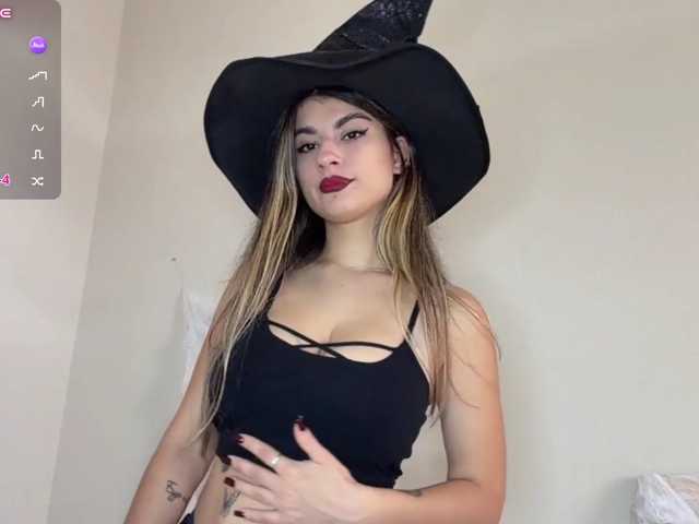 Roxanapiccinini live cam
