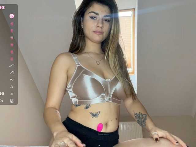 RoxanaPiccinini live cam on BongaCams