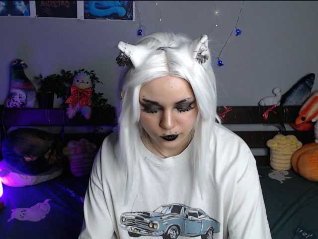 kotik-meov1 live cam on BongaCams