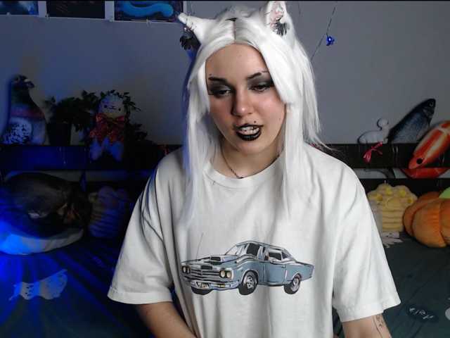 kotik-meov1 live cam on BongaCams